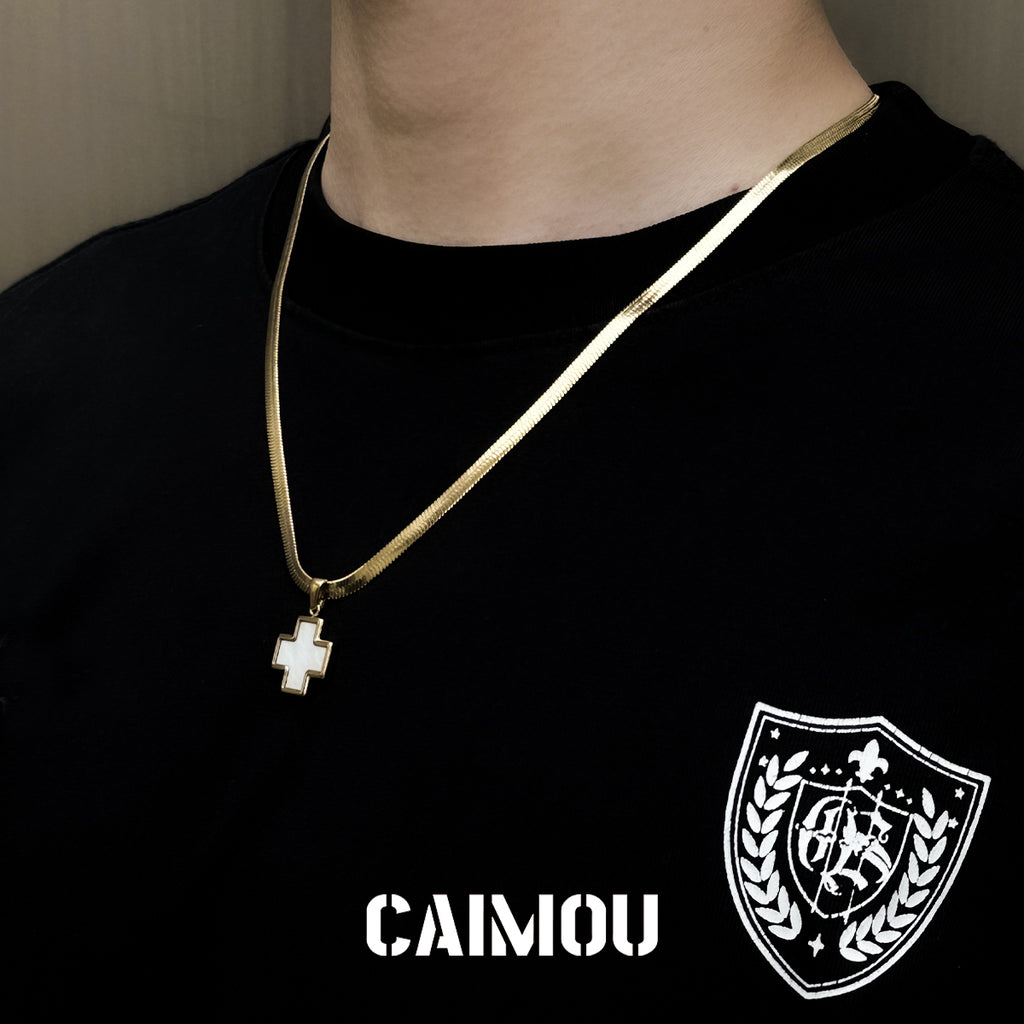 🤍✝️Mother-of-pearl cross clavicle chain