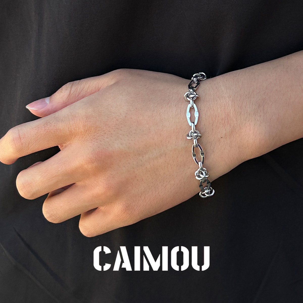 Hollow Star Knot Bracelet