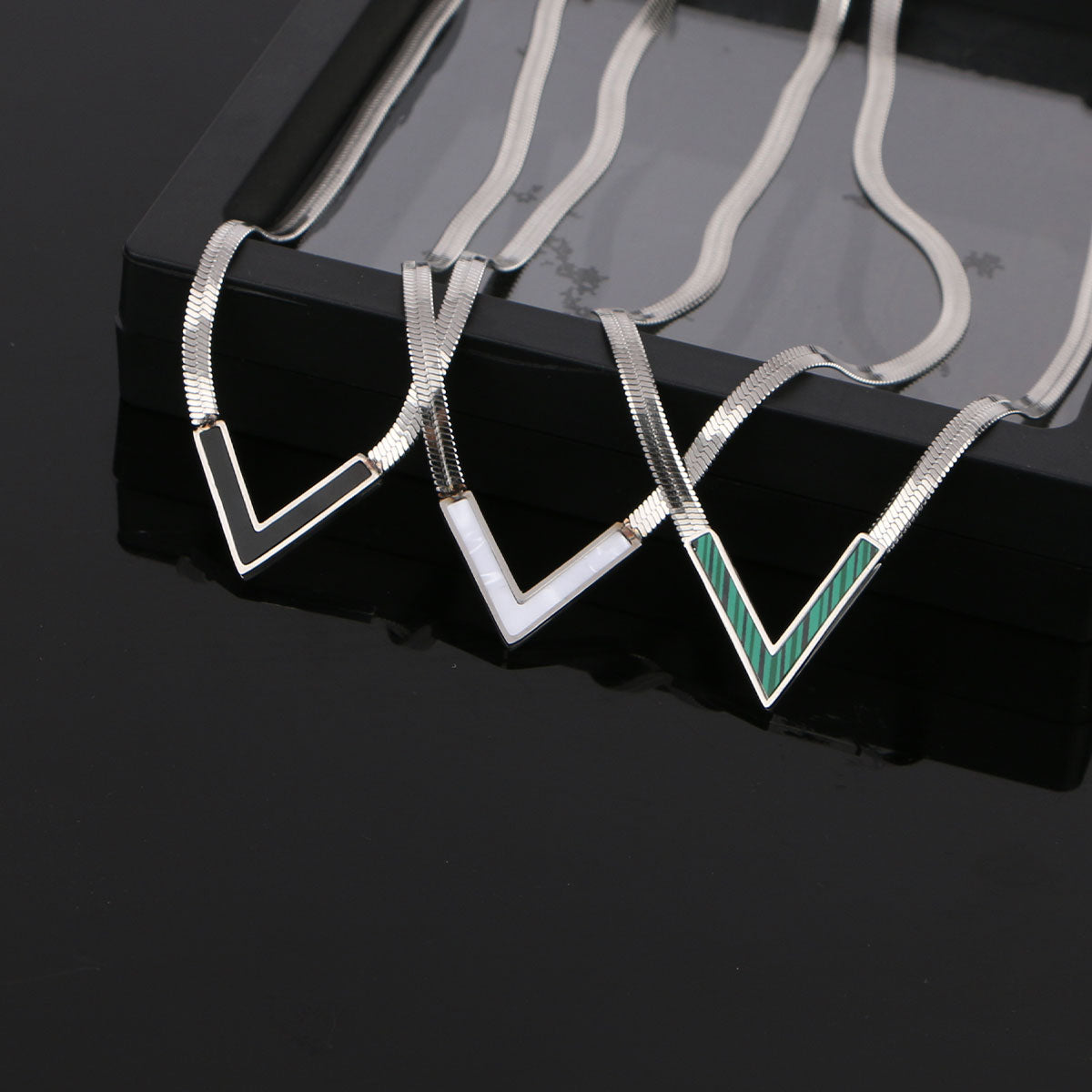 V-Shape Choker Necklace