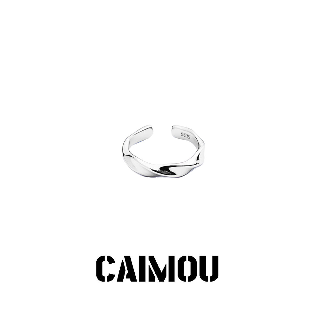 Möbius Ring