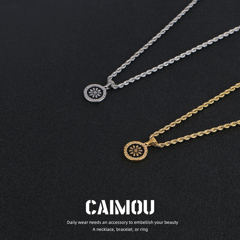 Daisy round pendant necklace