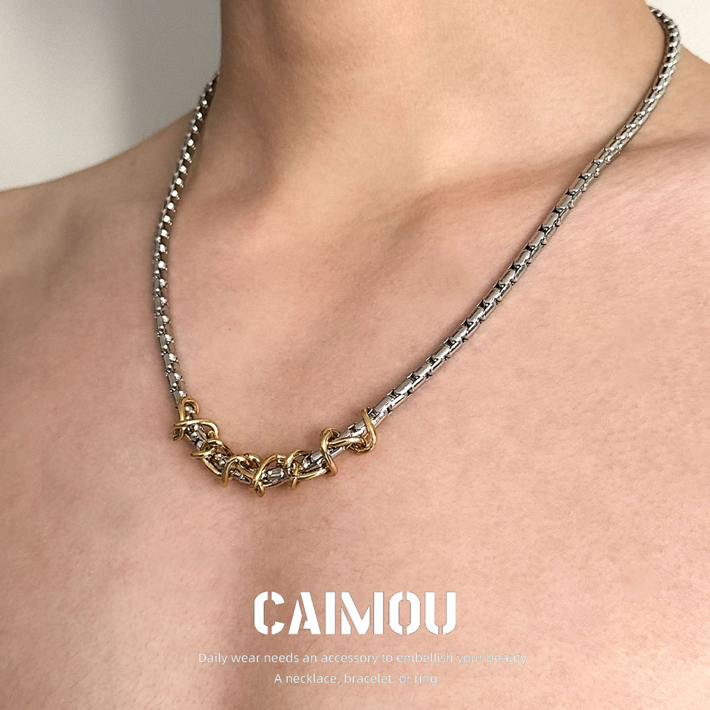 golden thorn necklace