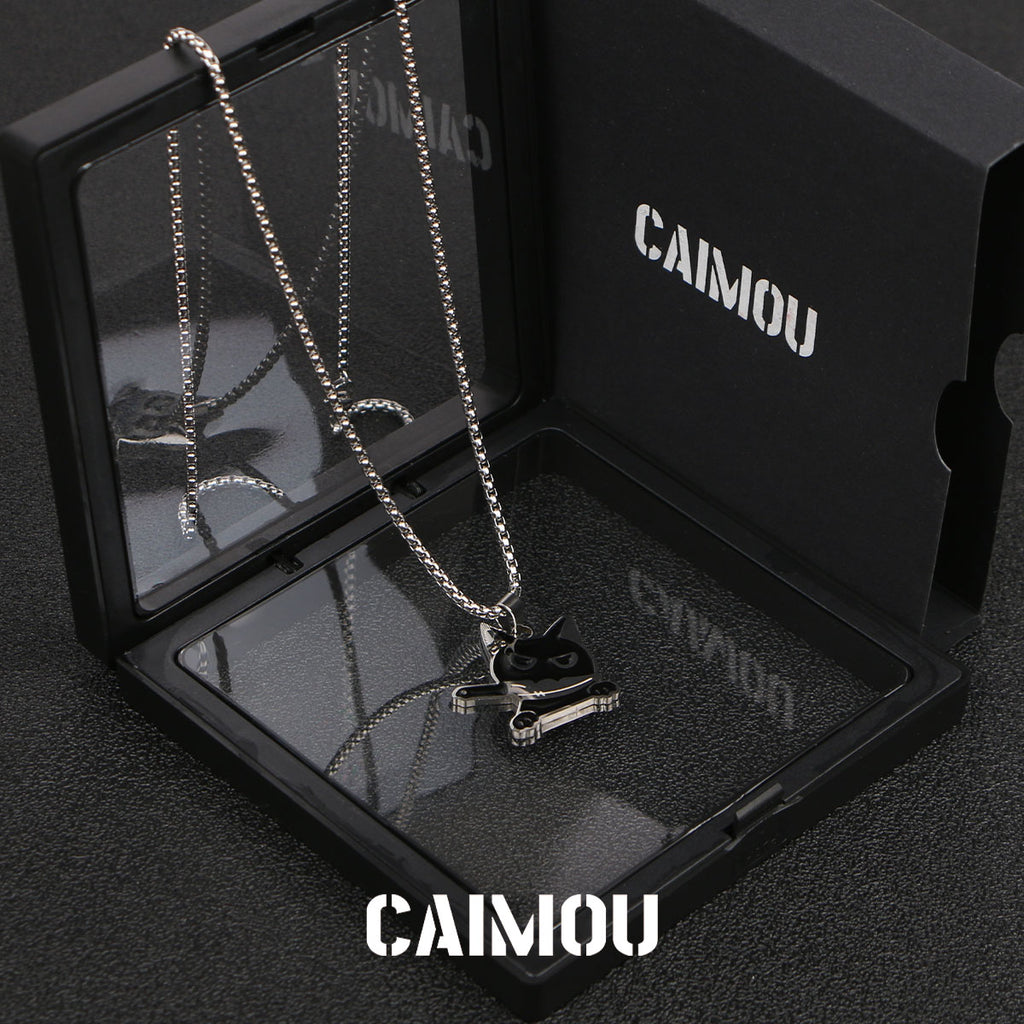Knife Holding Cat Pendant Necklace (Firm Version)