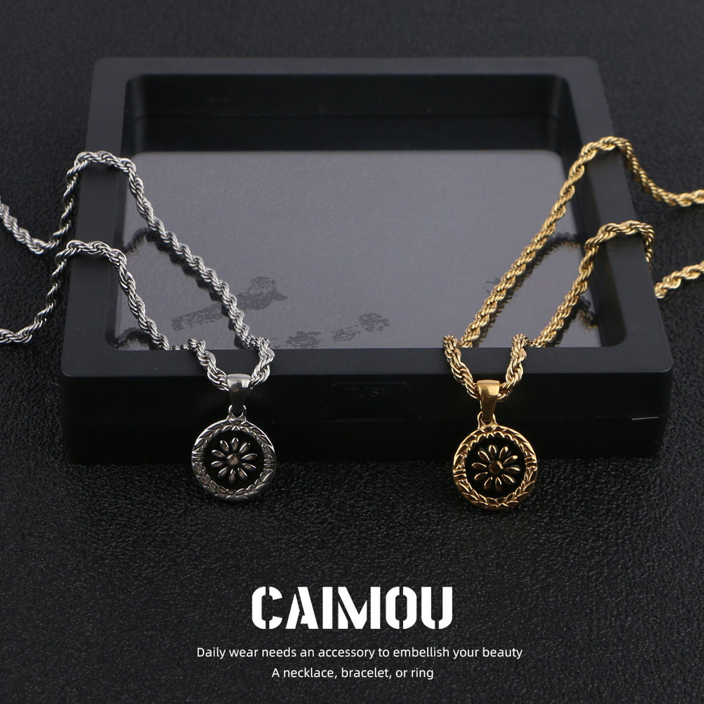 Daisy round pendant necklace