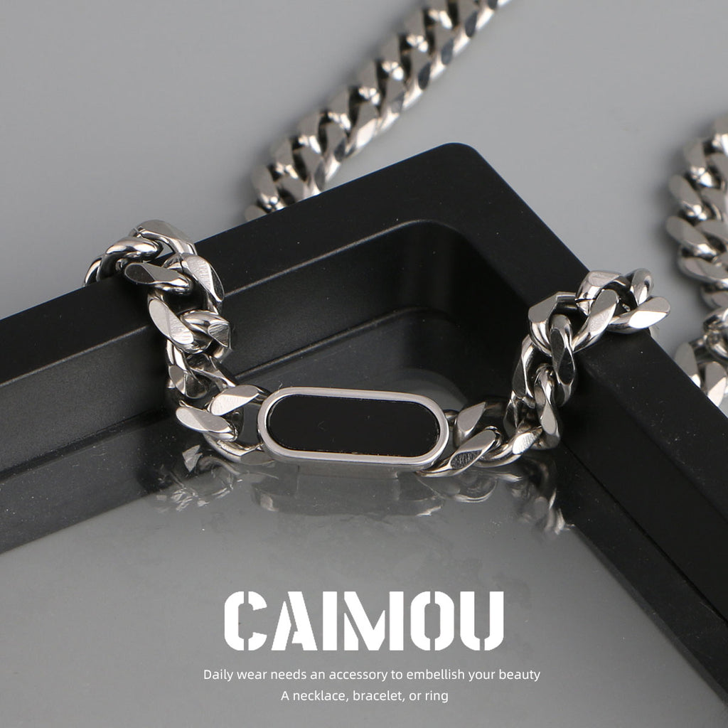 Geometric Black Tag Curb Necklace