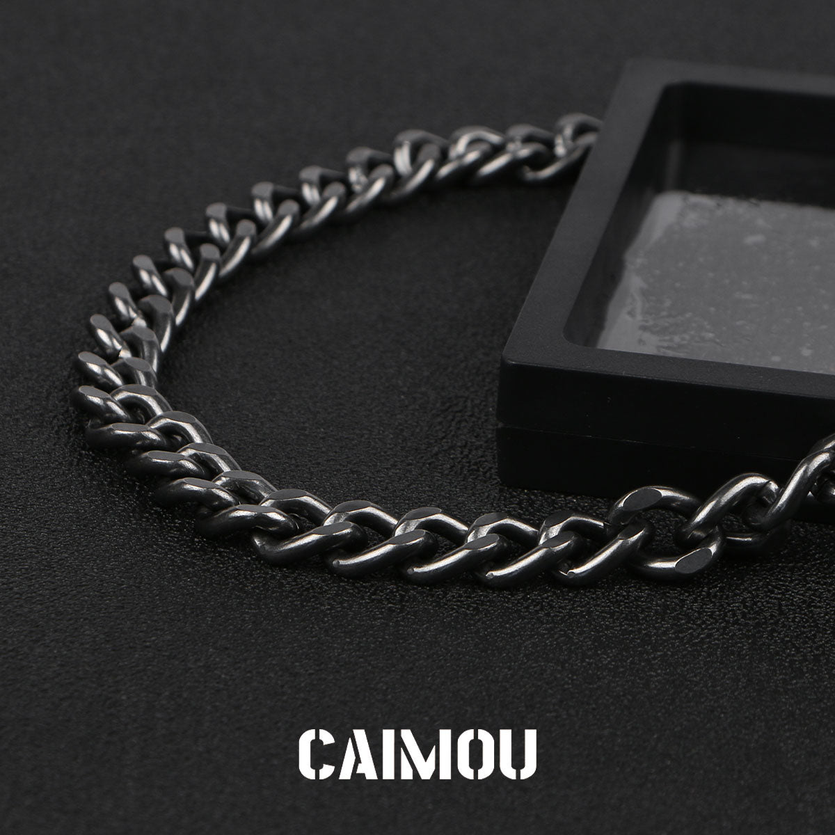 Tusk Pendant Single Layer Pants Chain