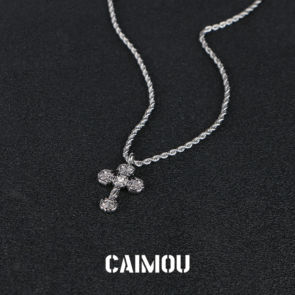 ✝️Textured Cross Necklace