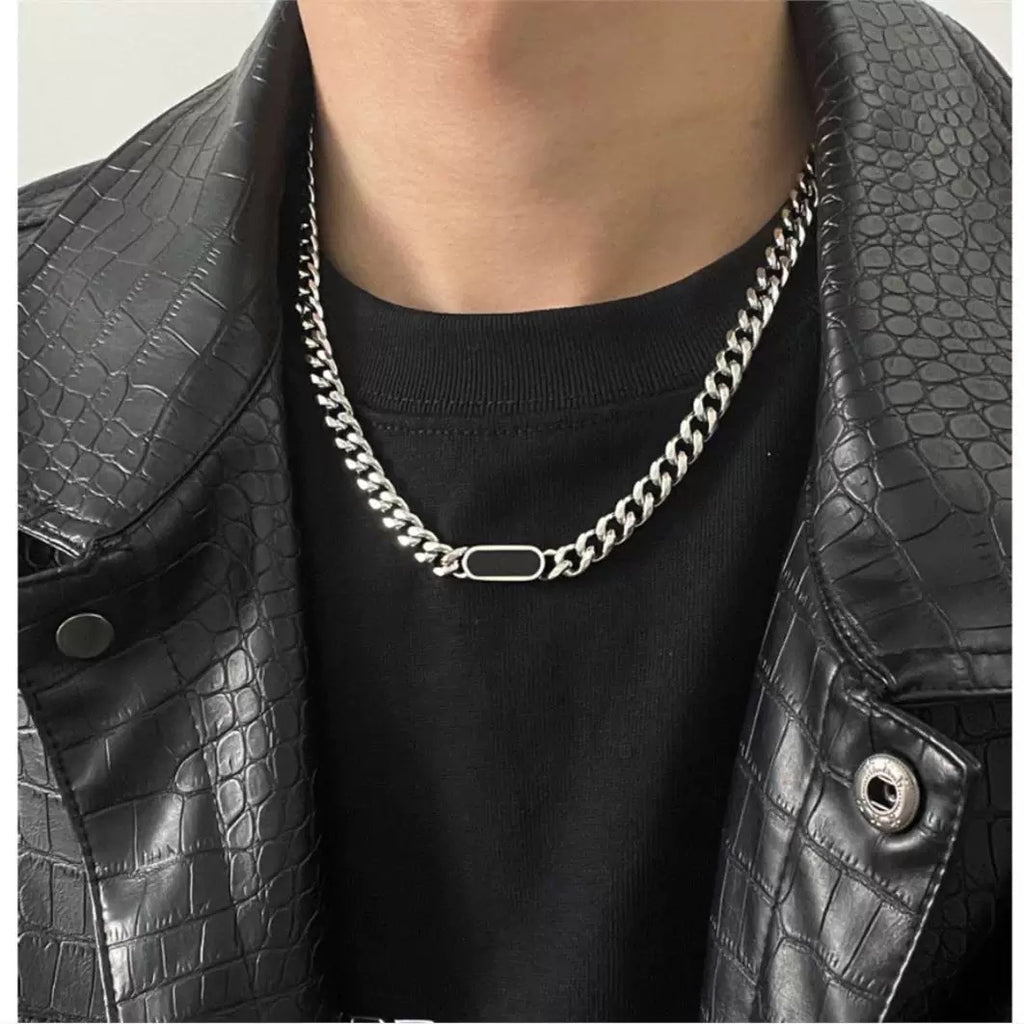 Geometric Black Tag Curb Necklace